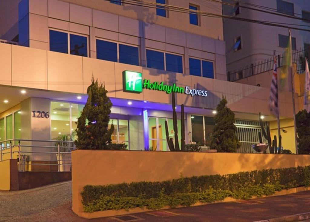 Holiday Inn Express Avenida Sumare São Paulo Buitenkant foto
