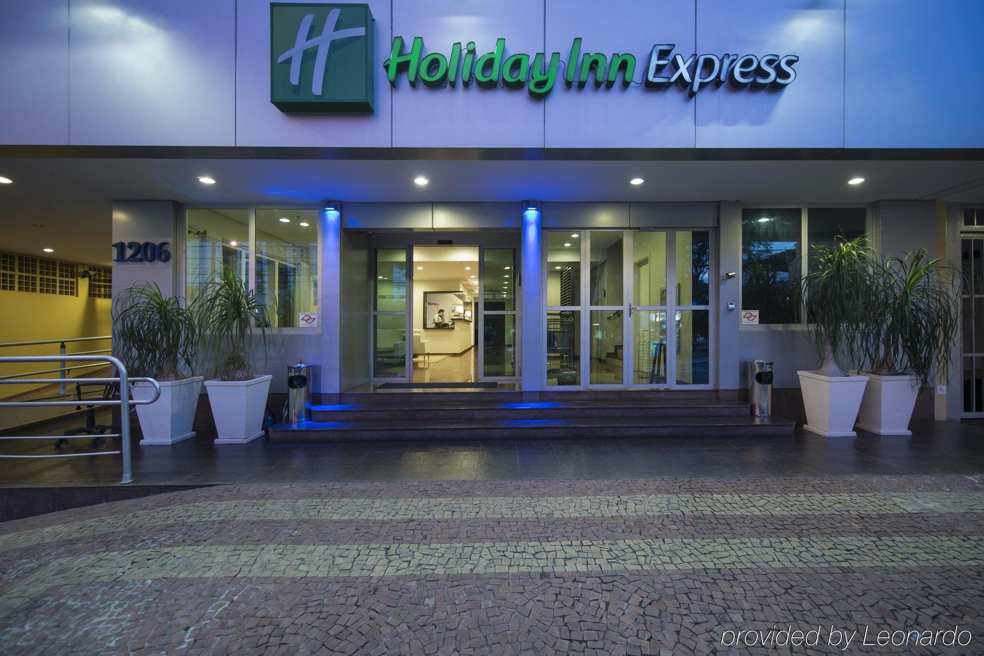 Holiday Inn Express Avenida Sumare São Paulo Buitenkant foto