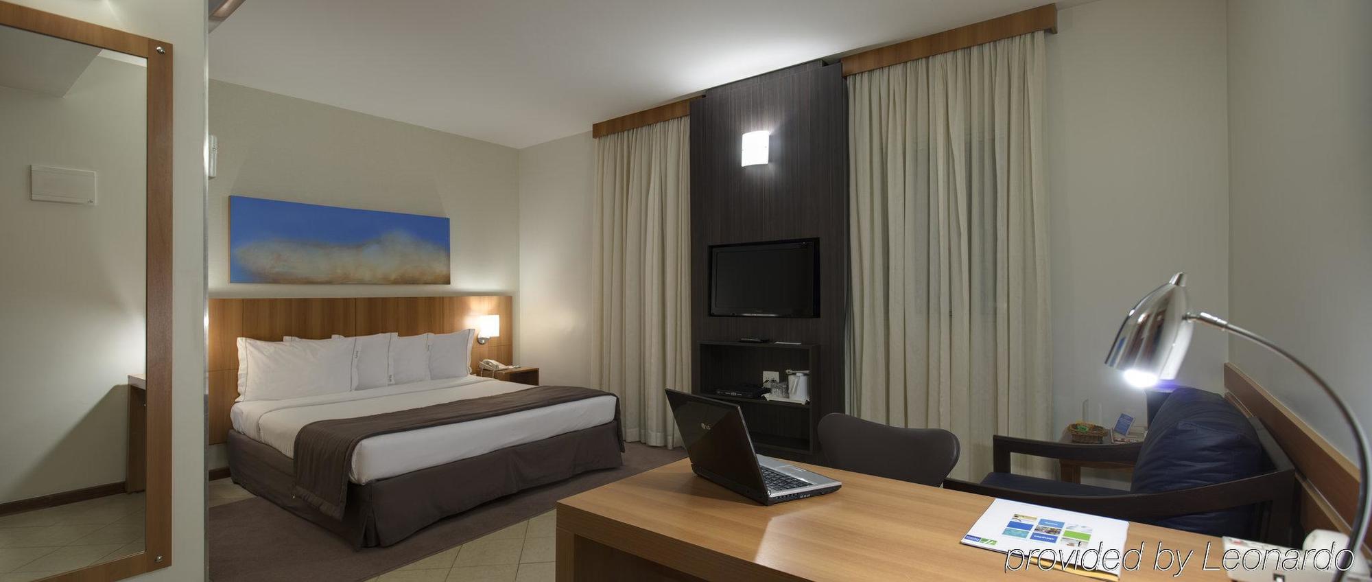 Holiday Inn Express Avenida Sumare São Paulo Buitenkant foto