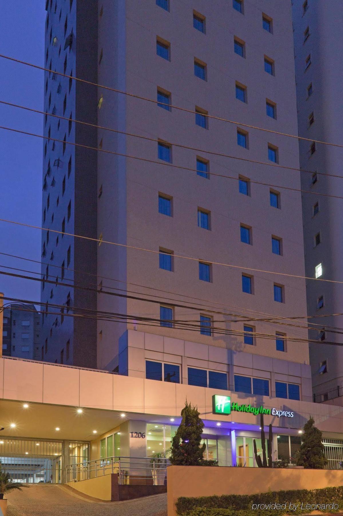 Holiday Inn Express Avenida Sumare São Paulo Buitenkant foto
